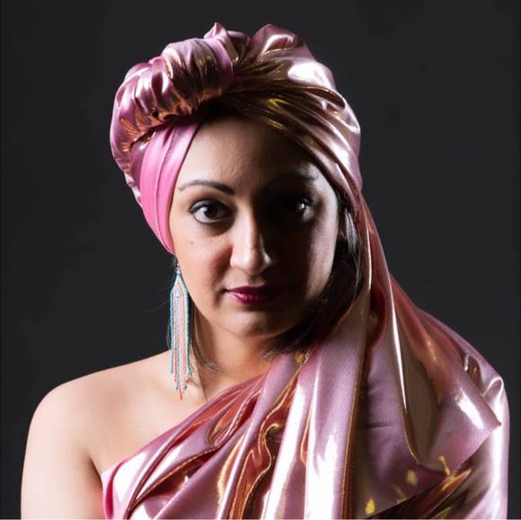 Meet your Posher, Vicki - Picture 1 of 1